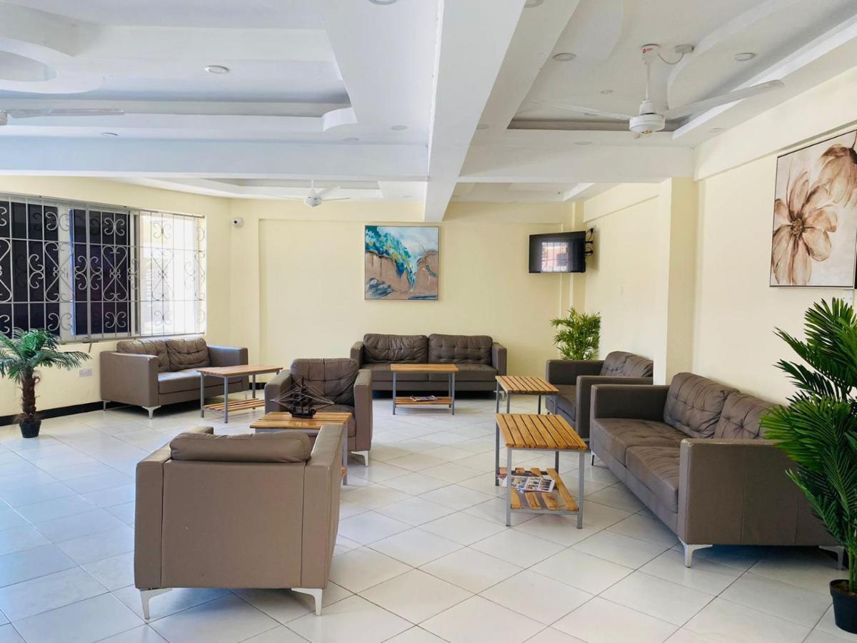 Merry Villa Hotel & Apartments Mombasa Exteriör bild
